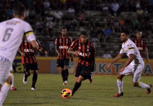 Santos mantém tabu contra Furacão (Site do Atlético-PR)